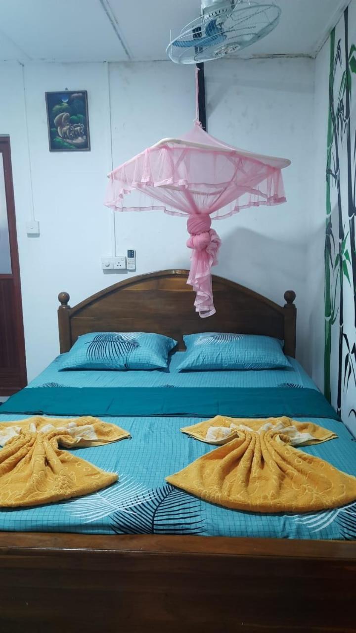 Kanthi Guest Inn تريكونامالاي المظهر الخارجي الصورة